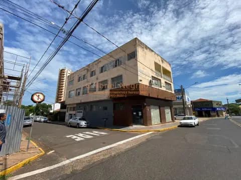 Investimento Imperdível: Prédio Comercial na Vila Jesus!