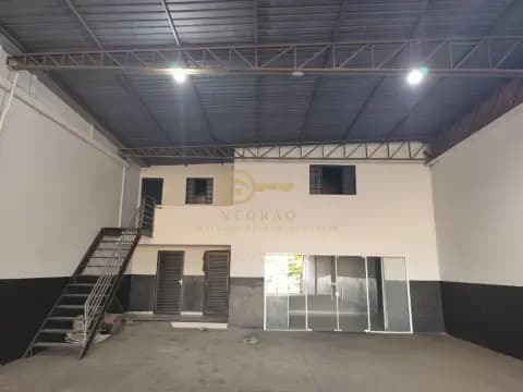 Barracão Comercial em Localização Estratégica - Oportunidade Única!
