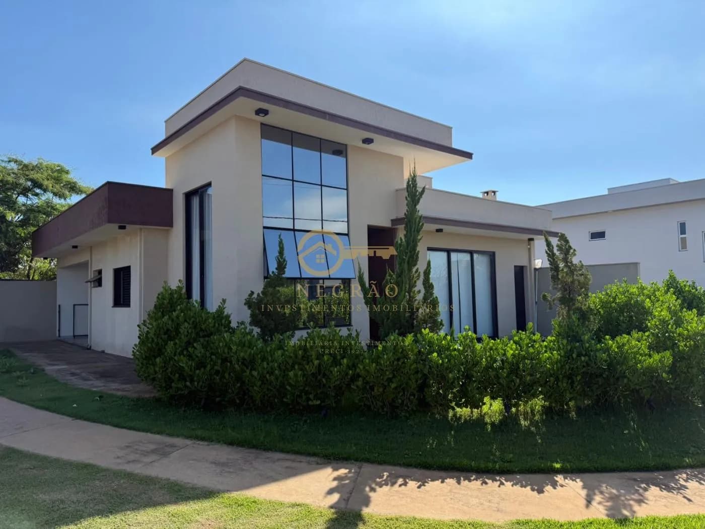 Conforto e Estilo: Casa com 3 Suítes em Mizobe!