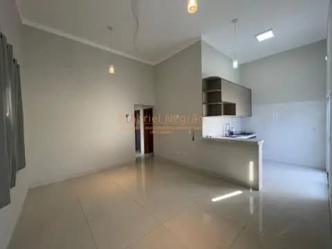 Casa Moderna com Suíte e 3 Vagas na Rotta do Sol para Venda