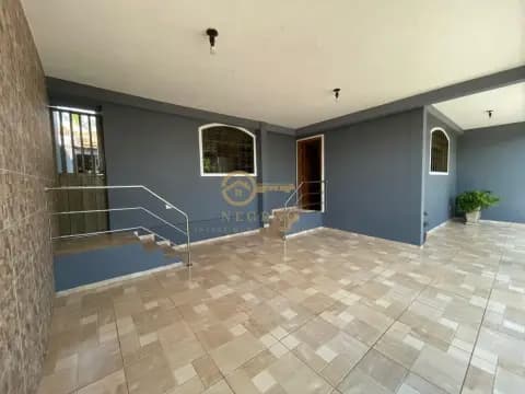 Casa Espaçosa e Aconchegante no Jardim Estoril para Venda